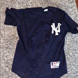 Majestic Yankees jersey top